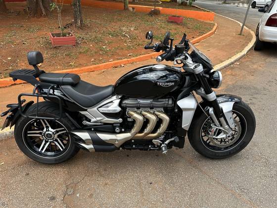 TRIUMPH ROCKET III GT 